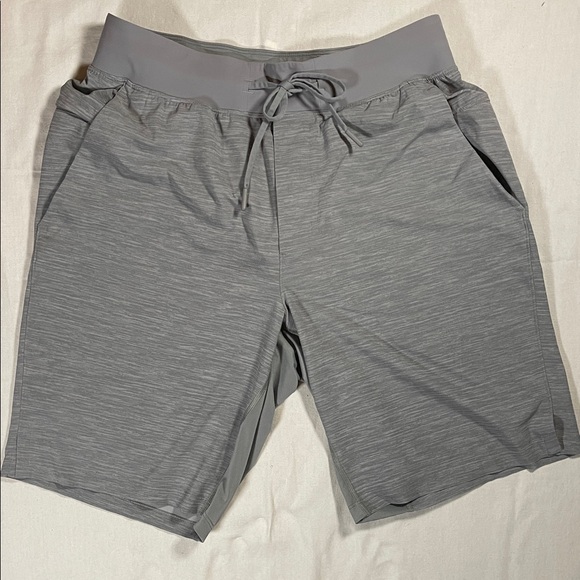 lululemon athletica Other - lululemon athletica Mens Quiet Luxury Shorts Size Medium Athleisure EUC